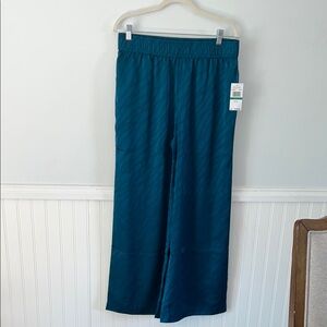 Michael Kors wide leg flowy pant